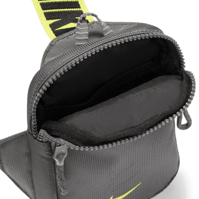 Nike Sportswear Essentials Hip Pack (Small, 1L)