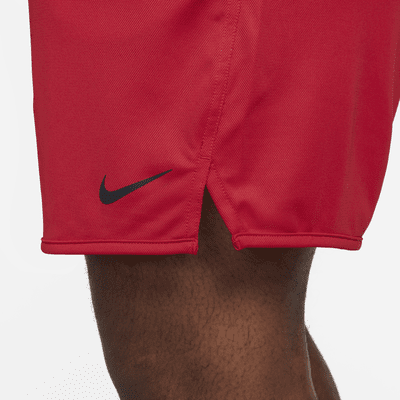 Shorts versátiles sin forro Dri-FIT de 18 cm para hombre Nike Totality