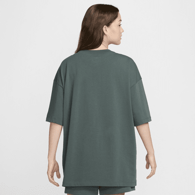 Nike Sportswear Essential Women's Oversized T-Shirt