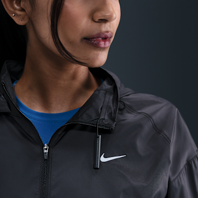 Nike Tempo Repel-løbejakke til kvinder