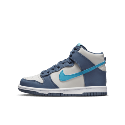 Nike Dunk. Low & High Top Trainers. Nike CH