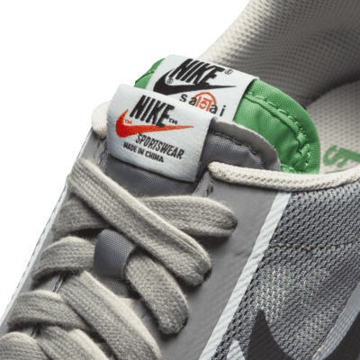 Calzado Nike LDWaffle x sacai x CLOT