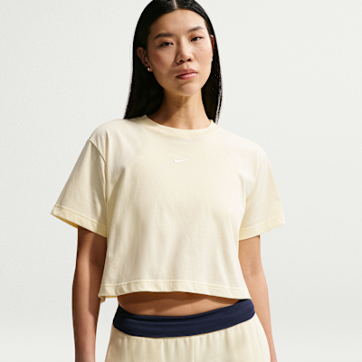 Nike Sportswear Women's Loose Short-Sleeve Cropped T-Shirt