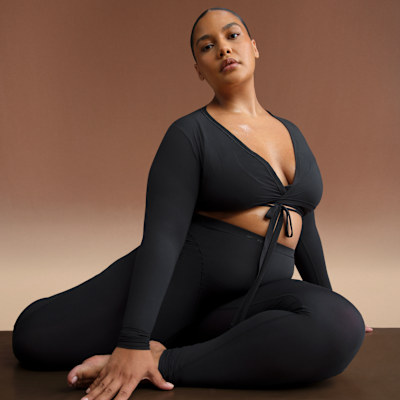 NikeSKIMS Weightless Layers Women's Long-Sleeve Wrap Top