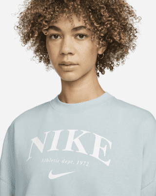 sweater oversize nike