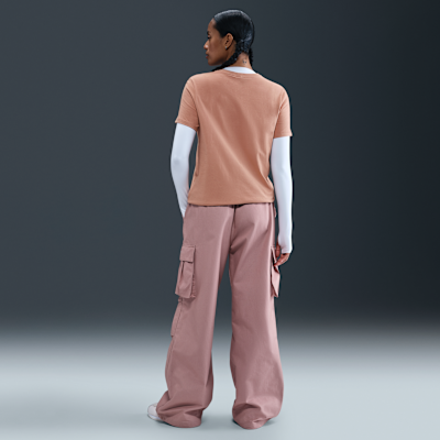 Playera con logotipo para mujer Nike Sportswear Essentials