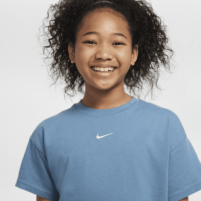 Nike Sportswear Essential Older Kids' (Girls') T-Shirt