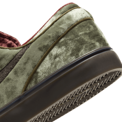 Nike SB Zoom Janoski OG+ SE gördeszkás cipő