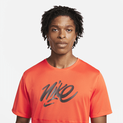 Playera de running de manga corta para hombre Nike Dri-FIT Wild Run