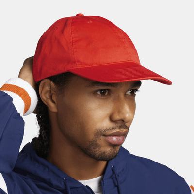 Nike Club Unstructured Flat-Bill Cap