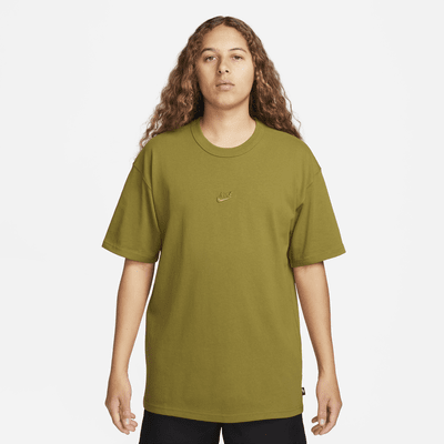 T-Shirt. Premium Men\'s Essentials Nike Sportswear