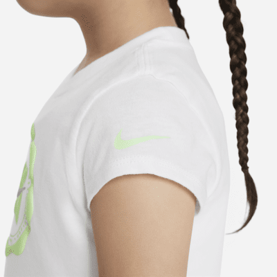 Playera con gráfico infantil Nike Prep in Your Step