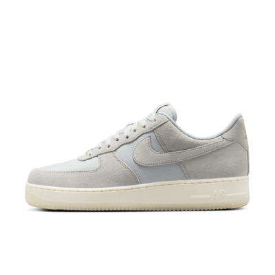 Tenis para hombre Nike Air Force 1 '07 LV8