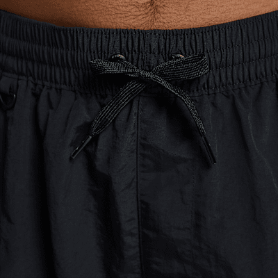 Shorts cargo con forro completo de 18 cm para hombre Nike Swim Voyage