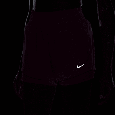 กางเกงขาสั้น 2-in-1 เอวปานกลาง 3 นิ้วผู้หญิง Nike Dri-FIT One