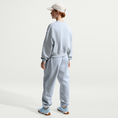 Nike Sportswear Club Fleece Older Kids' (Girls') Boxy Crew-Neck Sweatshirt