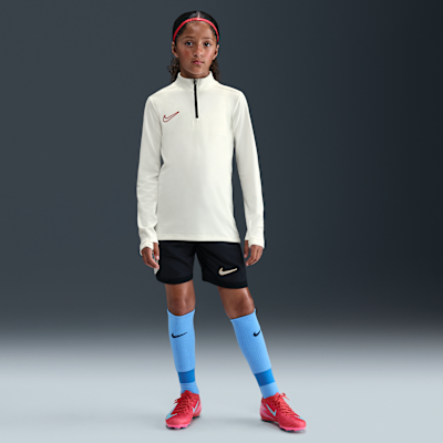 Nike Academy Older Kids' Dri-FIT Long-Sleeve 1/4-Zip Football Drill Top