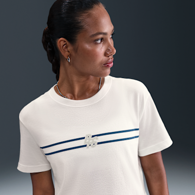 Nike Sportswear Club