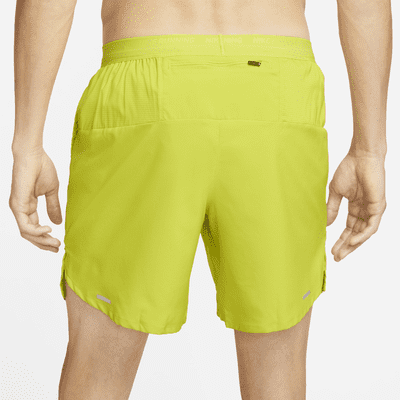 Shorts de correr Dri-FIT de 18 cm con forro de ropa interior para hombre Nike Stride