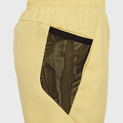 Nike Multi Tech Shorts de tejido Woven Dri-FIT para niños talla grande