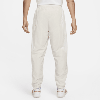 Pants de fútbol Therma-FIT Repel para hombre Nike Culture of Football