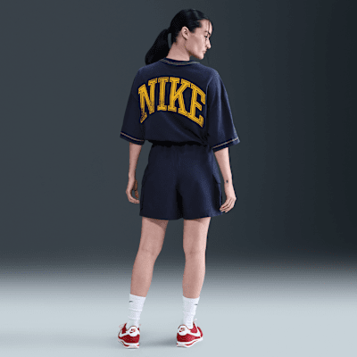Nike Sportswear Women's Mid-Rise Loose 5" Cargo Shorts