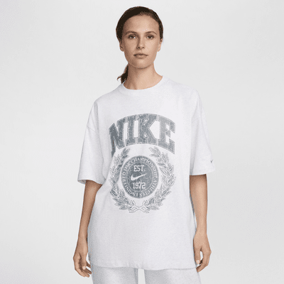 Nike Sportswear Essential Women's Oversized T-Shirt