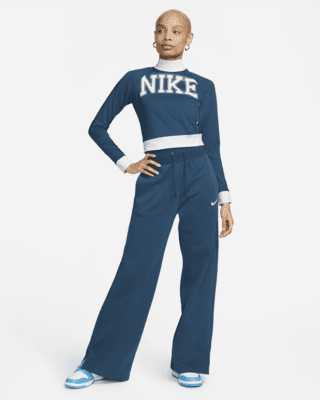 Sportswear Team Nike Long-Sleeve Top.