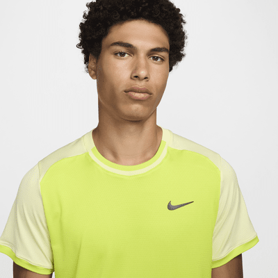 Haut de tennis Dri-FIT NikeCourt Advantage pour homme