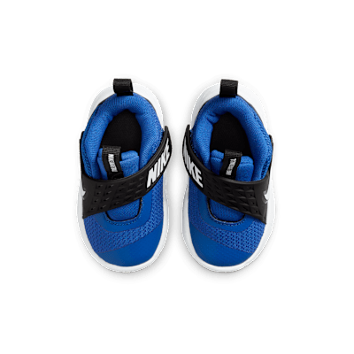 Tenis para bebé e infantil Nike Team Hustle D 12