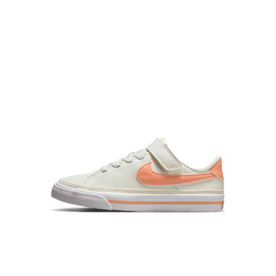 NikeCourt Legacy