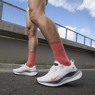 Tenis de correr en carretera para hombre Nike InfinityRN 4