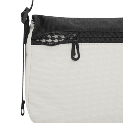 Nike Futura Cross-Body Bag (3L)