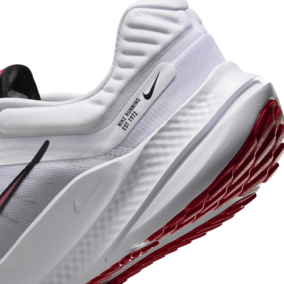 Tenis de correr en pavimento para hombre Nike Quest 5