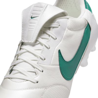 Tenis de fútbol FG de corte low Nike Premier 3