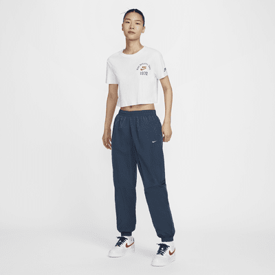 Nike Sportswear Essential 女款中腰寬版梭織運動褲