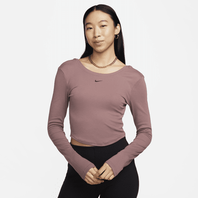 Playera de manga larga de tela de minicanalé ajustada con espalda redonda para mujer Nike Sportswear Chill Knit