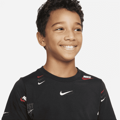 Nike Sportswear Big Kids' (Boys') T-Shirt