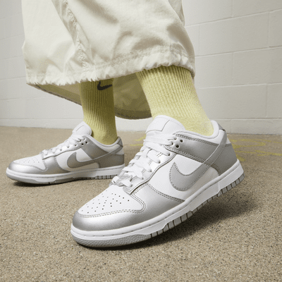 Nike Dunk Low Women's Shoes. Nike LU