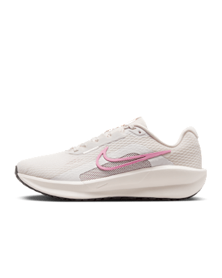 Женские кроссовки Nike Downshifter 13 Road (Extra Wide) для бега