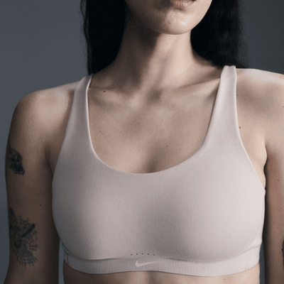 Bra deportivo de media sujeción con almohadillas para mujer Nike Alate Coverage