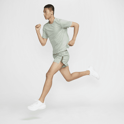 กางเกงขาสั้นอเนกประสงค์มีซับใน 5 นิ้วผู้ชาย Nike Dri-FIT Challenger