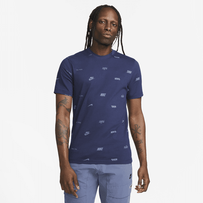 Playera con estampado en toda la prenda para hombre Nike Club