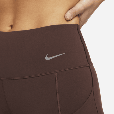 Shorts de ciclismo de 20 cm y tiro medio de media sujeción para mujer Nike Universa con bolsillos