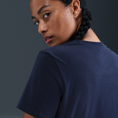 Nike Sportswear Club Essentials Women's T-Shirt