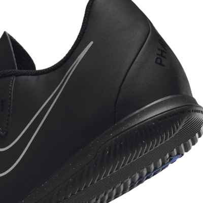 Nike Phantom GX 2 Club IC Low-Top Football Shoes