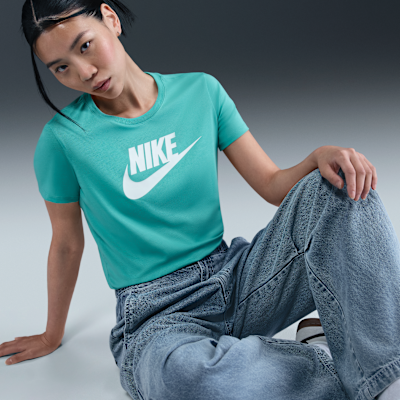 Nike Sportswear Essentials Women's Logo T-Shirt