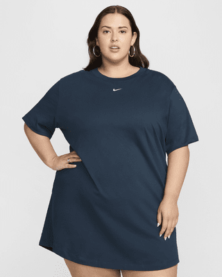 Женская футболка Nike Sportswear Essential Short-Sleeve Dress (Plus Size)