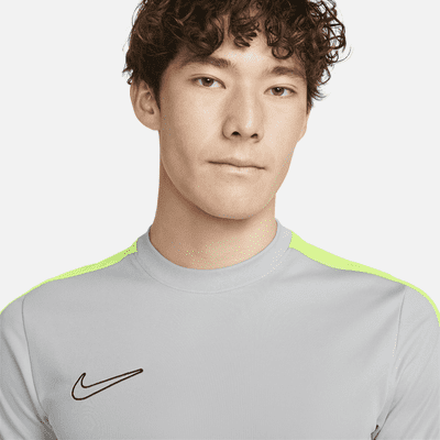 Nike Dri-FIT Academy 男款短袖足球上衣