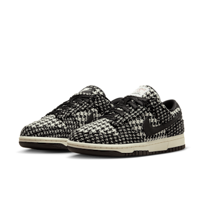รองเท้าผู้หญิง Nike Dunk Low
